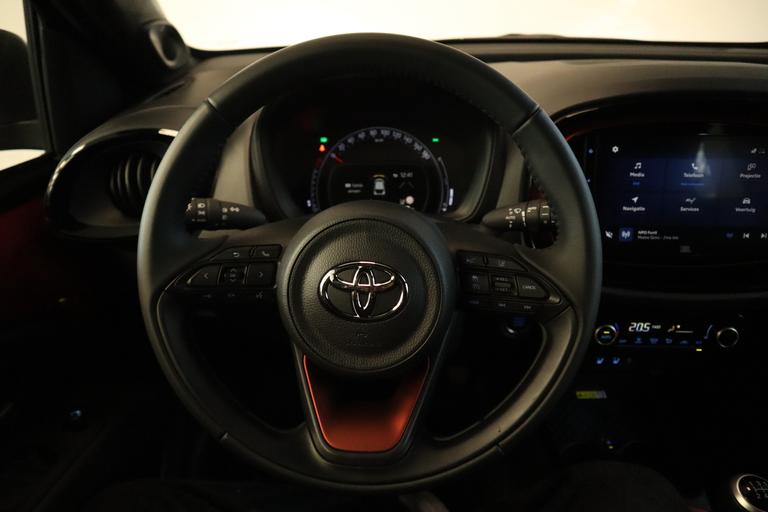 Toyota Aygo X 1.0 VVT-i MT envy JBL audio installatie , 18LMV, Navigatie, 2 jaar garantie mogelijk* (vraag naar de voorwaarden) afbeelding 10