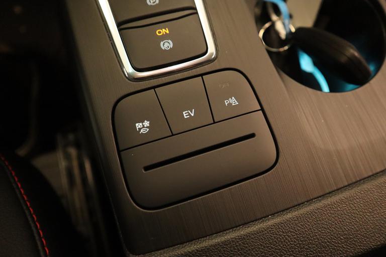 Ford Kuga 2.5 PHEV ST-Line X Navigatie Full-led 18'lmv 2 jaar garantie mogelijk* (vraag naar de voorwaarden) afbeelding 17