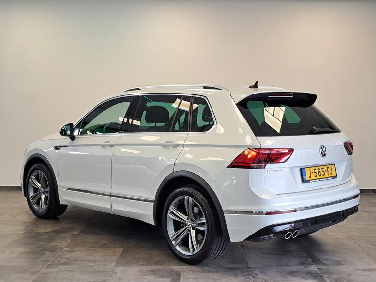 Volkswagen Tiguan 1.5 TSI ACT Highline Business R Navigatie,19LMV,Automaat, Elect. Trekhaak, VCP el.achterklep. 2 jaar garantie mogelijk* (vraag naar de voorwaarden) afbeelding 8