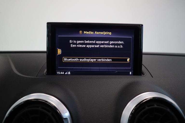 Audi A3 Cabriolet 1.4 TFSI Sport S Line Edition Navigatie 19''LMV S-tronic NL Auto NAP 2 jaar garantie mogelijk* (vraag naar de voorwaarden) afbeelding 31