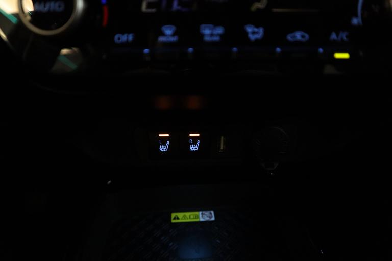Toyota Aygo X 1.0 VVT-i MT envy JBL audio installatie , 18LMV, Navigatie, 2 jaar garantie mogelijk* (vraag naar de voorwaarden) afbeelding 18