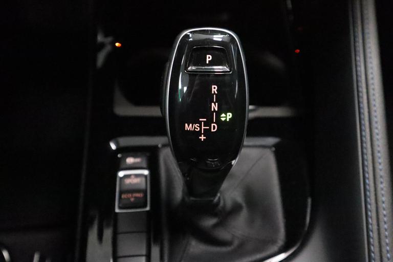 BMW X1 sDrive20i High Executive M-sport Full-led Navigatie 18'lmv 2 jaar garantie mogelijk* (vraag naar de voorwaarden) afbeelding 24