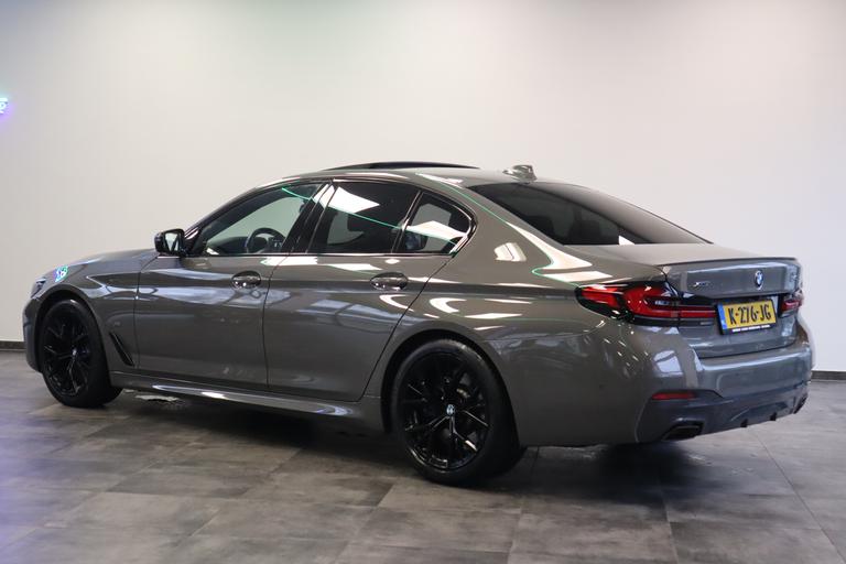 BMW 5 Serie 540i xDrive High Executive Edition Shadow-Line M-sport Laser-Led Adaptive-Cruise 19"LM 334 PK! 2 jaar garantie mogelijk* (vraag naar de voorwaarden) afbeelding 3