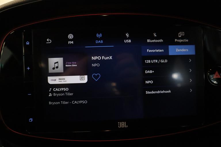 Toyota Aygo X 1.0 VVT-i MT envy JBL audio installatie , 18LMV, Navigatie, 2 jaar garantie mogelijk* (vraag naar de voorwaarden) afbeelding 23