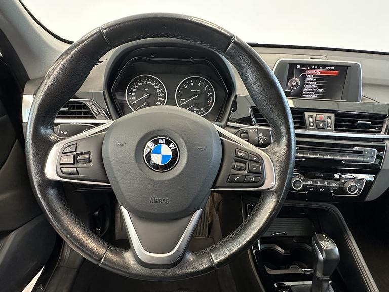 BMW X1 xDrive25i Centennial High Executive 19LMV Navigatie Leder interieur. 231 PK afbeelding 9