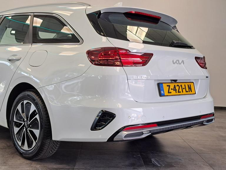 Kia Ceed Sportswagon 1.6 GDI PHEV DynamicLine Automaat, Navigatie PDC, Apple Carplay . 2 jaar garantie mogelijk* (vraag naar de voorwaarden) afbeelding 6