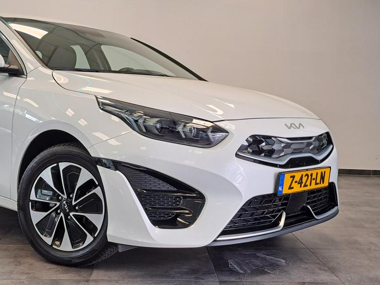 Kia Ceed Sportswagon 1.6 GDI PHEV DynamicLine Automaat, Navigatie PDC, Apple Carplay . 2 jaar garantie mogelijk* (vraag naar de voorwaarden) afbeelding 3