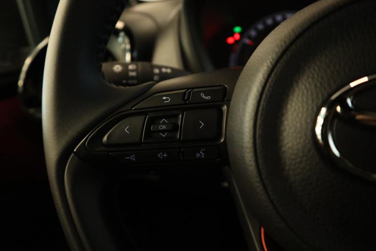 Toyota Aygo X 1.0 VVT-i MT envy JBL audio installatie , 18LMV, Navigatie, 2 jaar garantie mogelijk* (vraag naar de voorwaarden) afbeelding 11