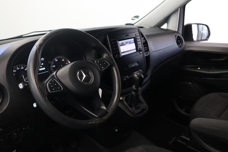 Mercedes-Benz Vito 111 CDI Lang Climate Control, achteruitcamera,trekhaak, cruise control. afbeelding 8