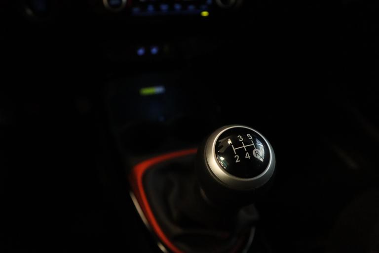 Toyota Aygo X 1.0 VVT-i MT envy JBL audio installatie , 18LMV, Navigatie, 2 jaar garantie mogelijk* (vraag naar de voorwaarden) afbeelding 17